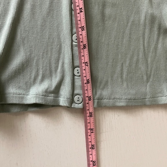 7 For All Mankind Button Up Cardigan (Size Medium) NWT - Picture 8 of 10